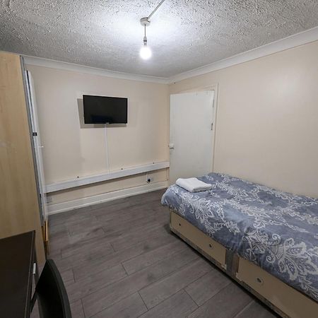 3 Portland Road Daire Southall Dış mekan fotoğraf
