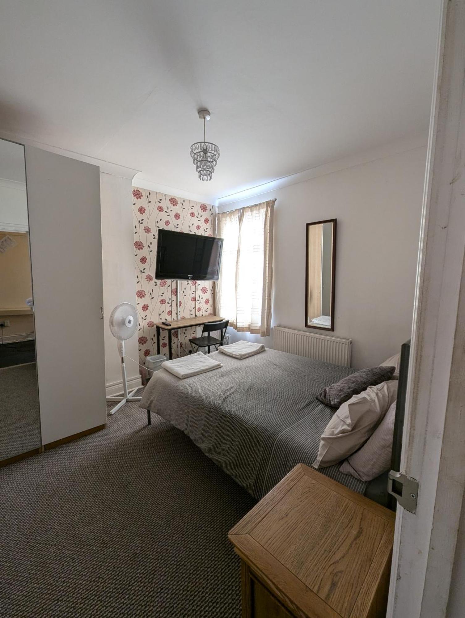 3 Portland Road Daire Southall Dış mekan fotoğraf