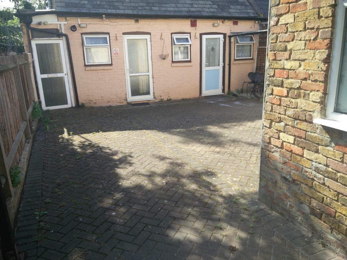 3 Portland Road Daire Southall Dış mekan fotoğraf