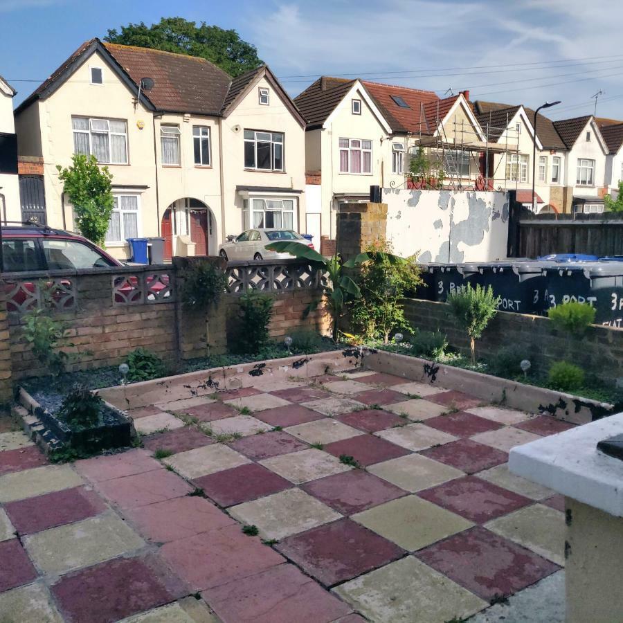 3 Portland Road Daire Southall Dış mekan fotoğraf